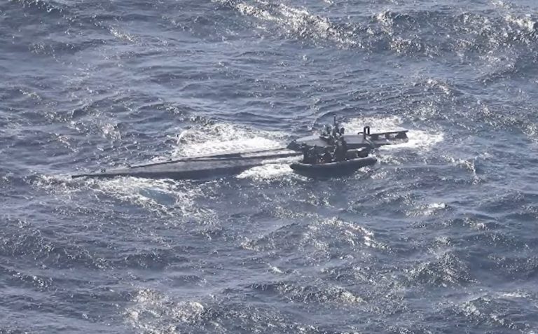 Portugal intercepta narcosubmarino con casi 9 toneladas de cocaína en alta mar